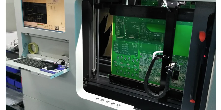 Test a Sonda Volante: Affrontare le Sfide di Alta Tensione, Alta Corrente ed Efficienza nei PCB degli Inverter per Energie Rinnovabili