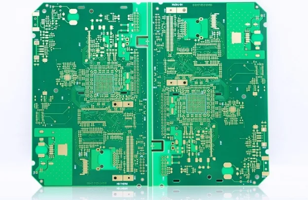 高Tg PCB截面显微图展示低Z轴膨胀特性